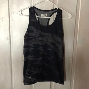 Speedlight  tank. Navy camo print